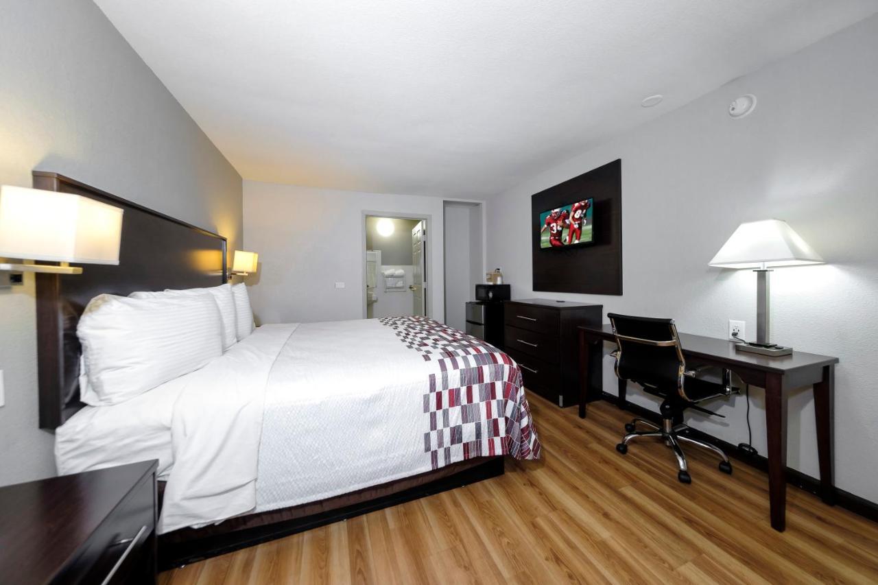 Red Roof Inn Arlington - Entertainment District Exterior foto